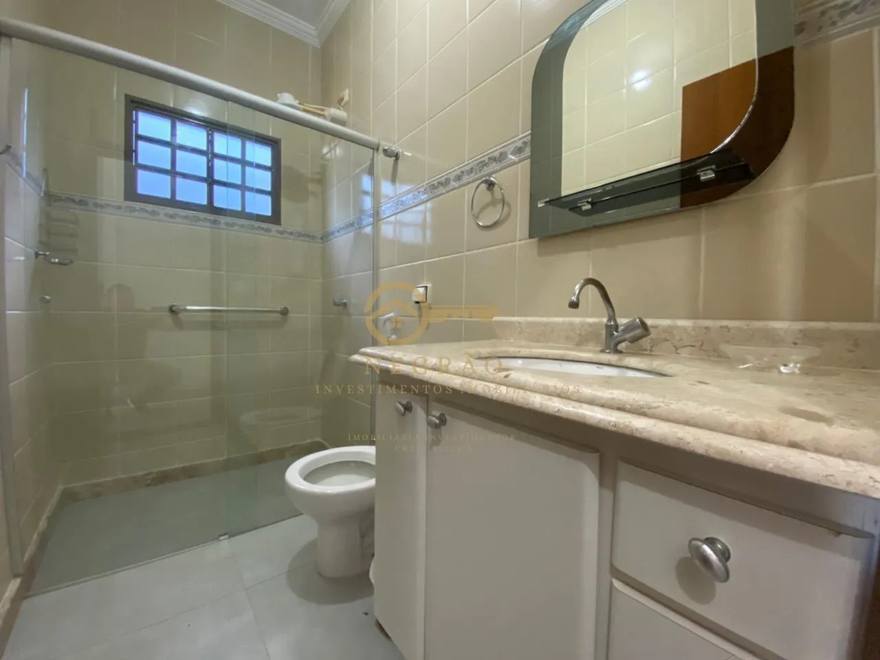 Charmosa Casa no Jardim Everest: Conforto e Acessibilidade! — foto 7