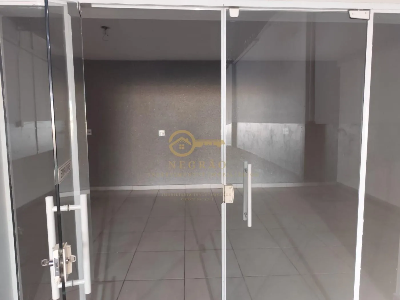 Barracão Comercial em Localização Estratégica - Oportunidade Única! — foto 5