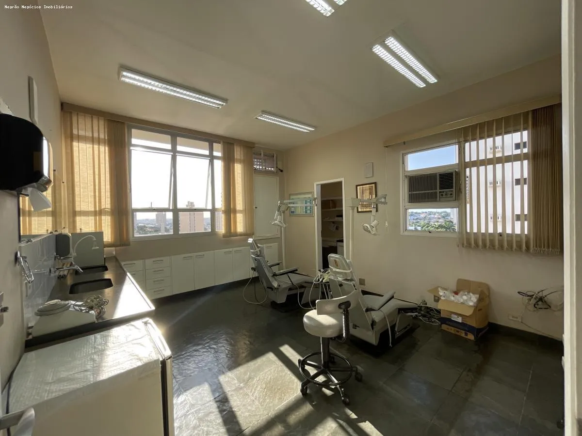 Excelente Sala Comercial no Centro de Presidente Prudente para Venda — foto 4