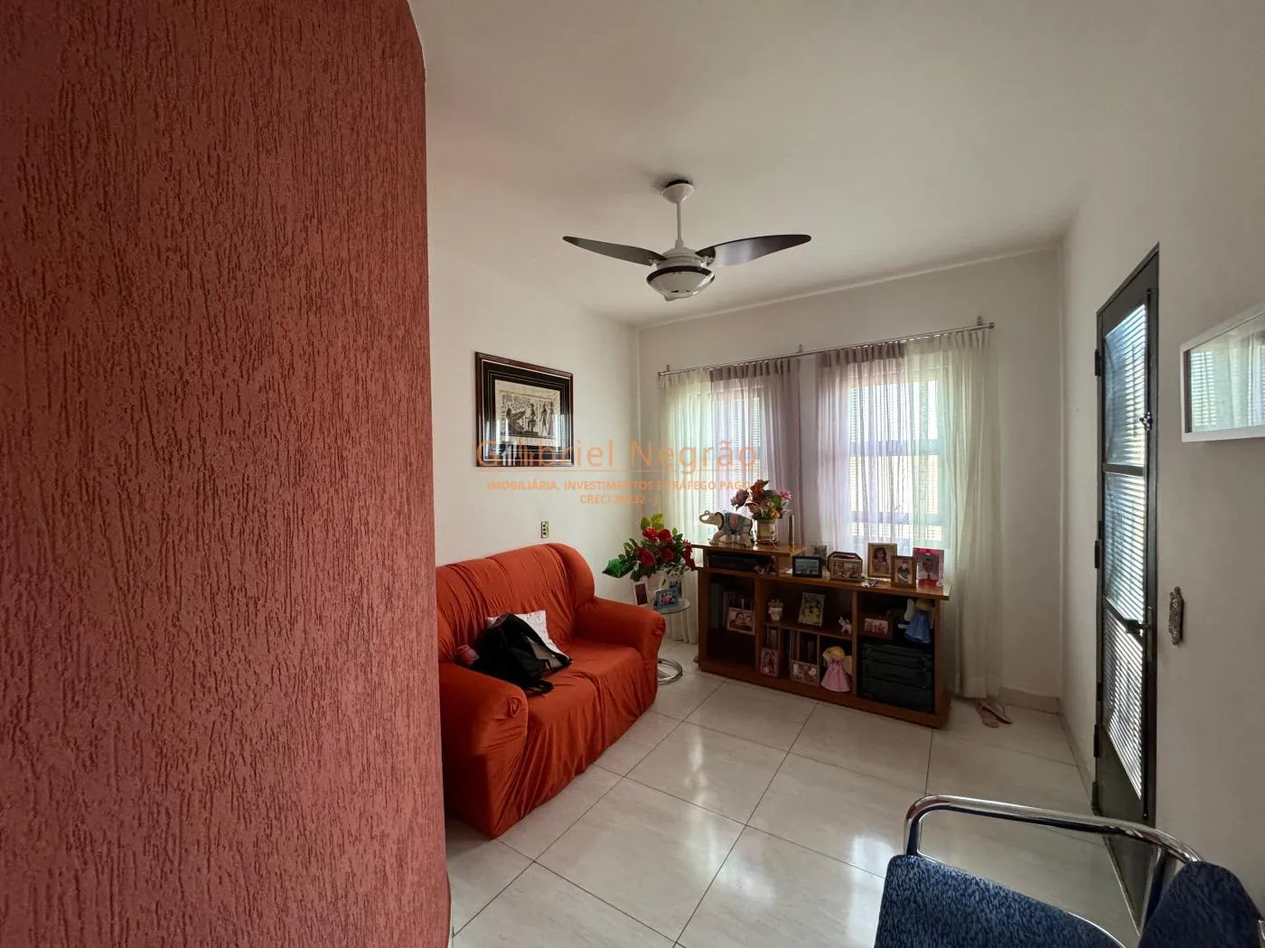 Linda Casa com 5 Dormitórios em A.C.B. - Oportunidade! — foto 2