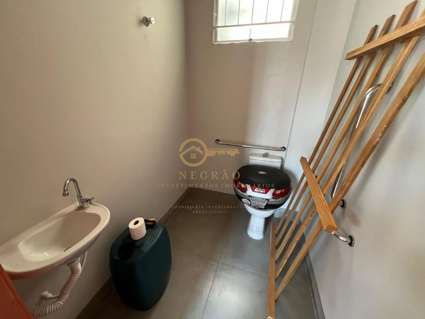 Casa com Salão Comercial em Bairro Nobre - Oportunidade! — foto 12