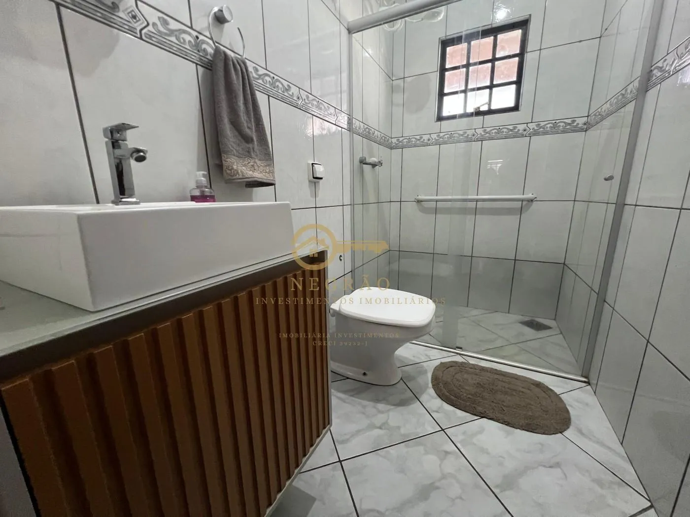 Casa com Salão Comercial em Bairro Nobre - Oportunidade! — foto 9
